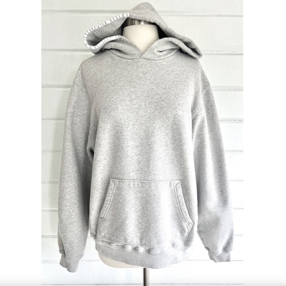 MADHAPPY Classics Pullover Unisex Hoodie in Light Heather Gray - S - Picture 1 of 12